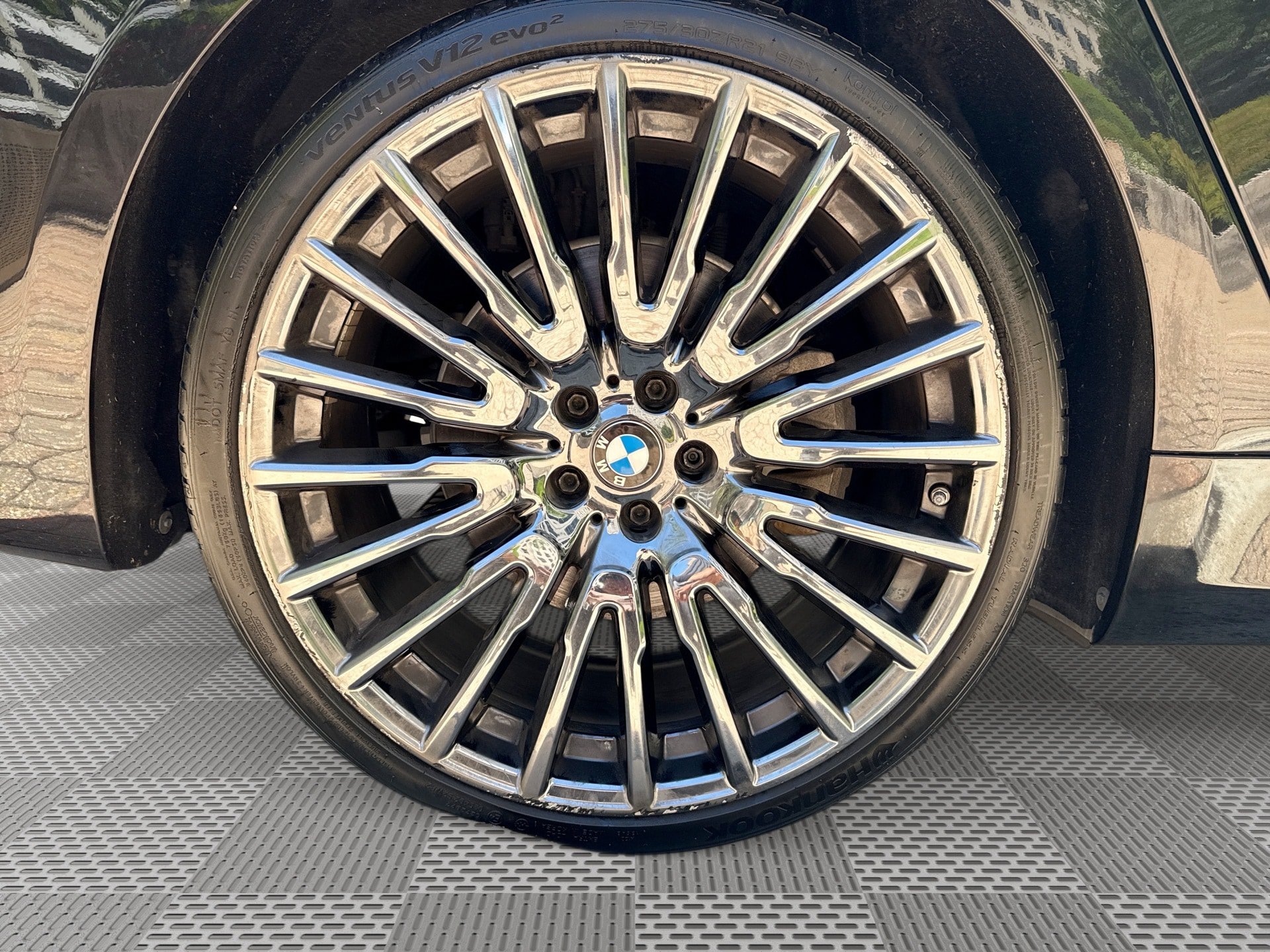 Used 2017 BMW 750i RWD image 30