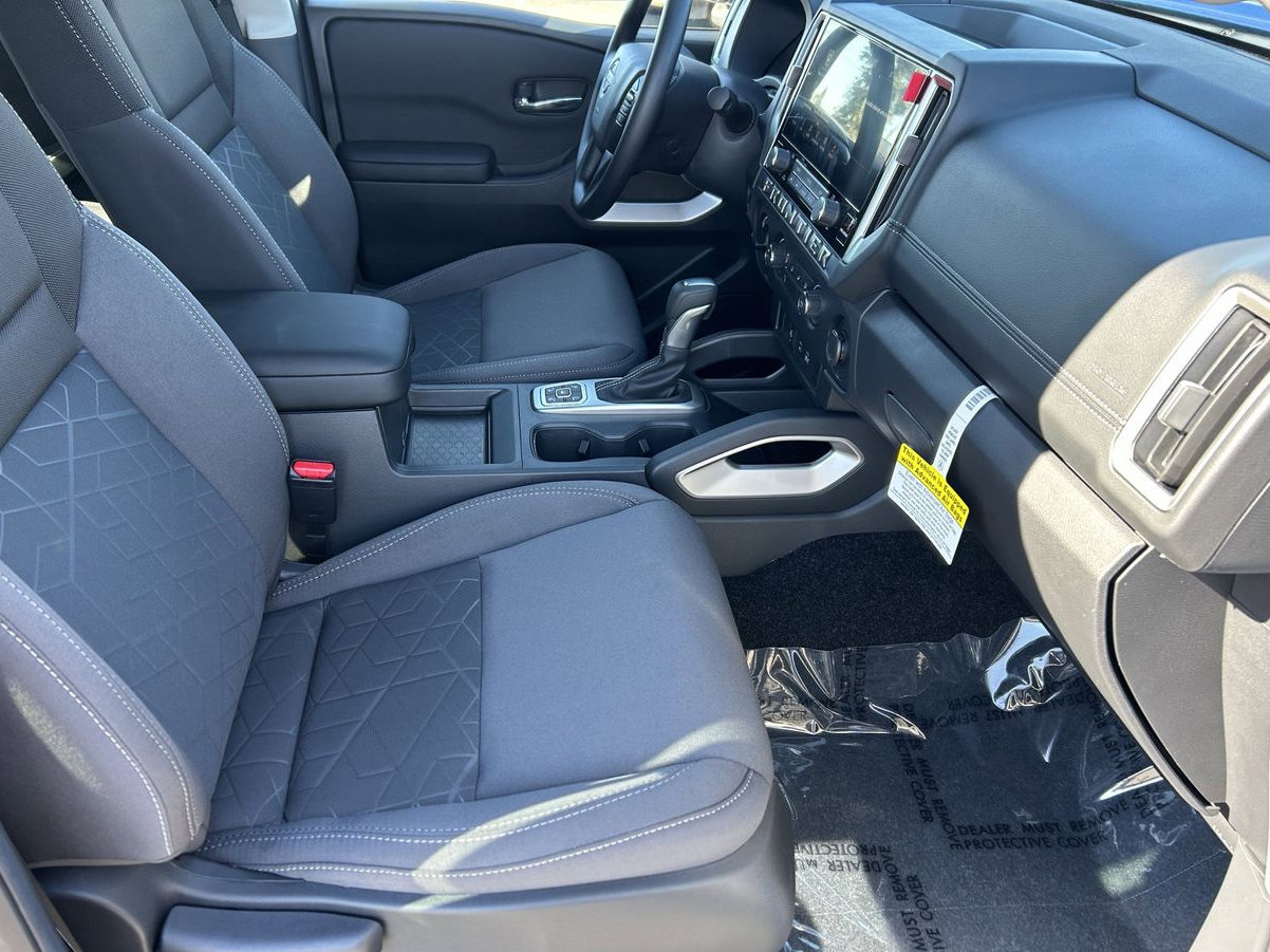 New 2026 Nissan Frontier SV w/ Tow Package AWD/4WD image 29