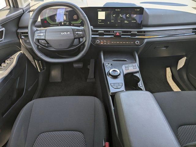 Used 2026 Kia Sportage LX FWD image 19