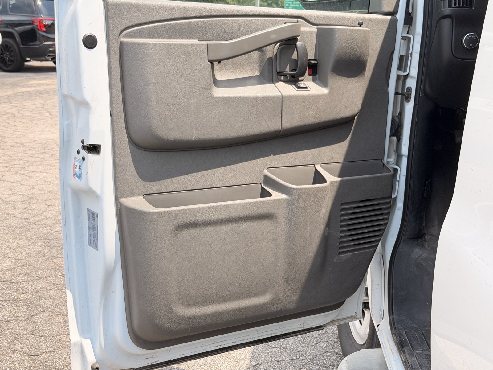 Used 2024 GMC Savana 2500 w/ Driver Convenience Package RWD image 16
