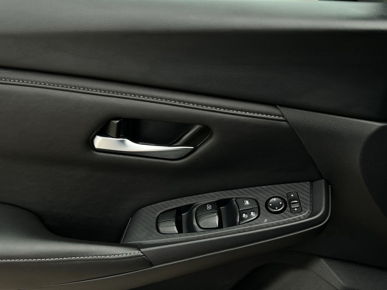 Used 2024 Nissan Sentra SV w/ All-Weather Package FWD image 20