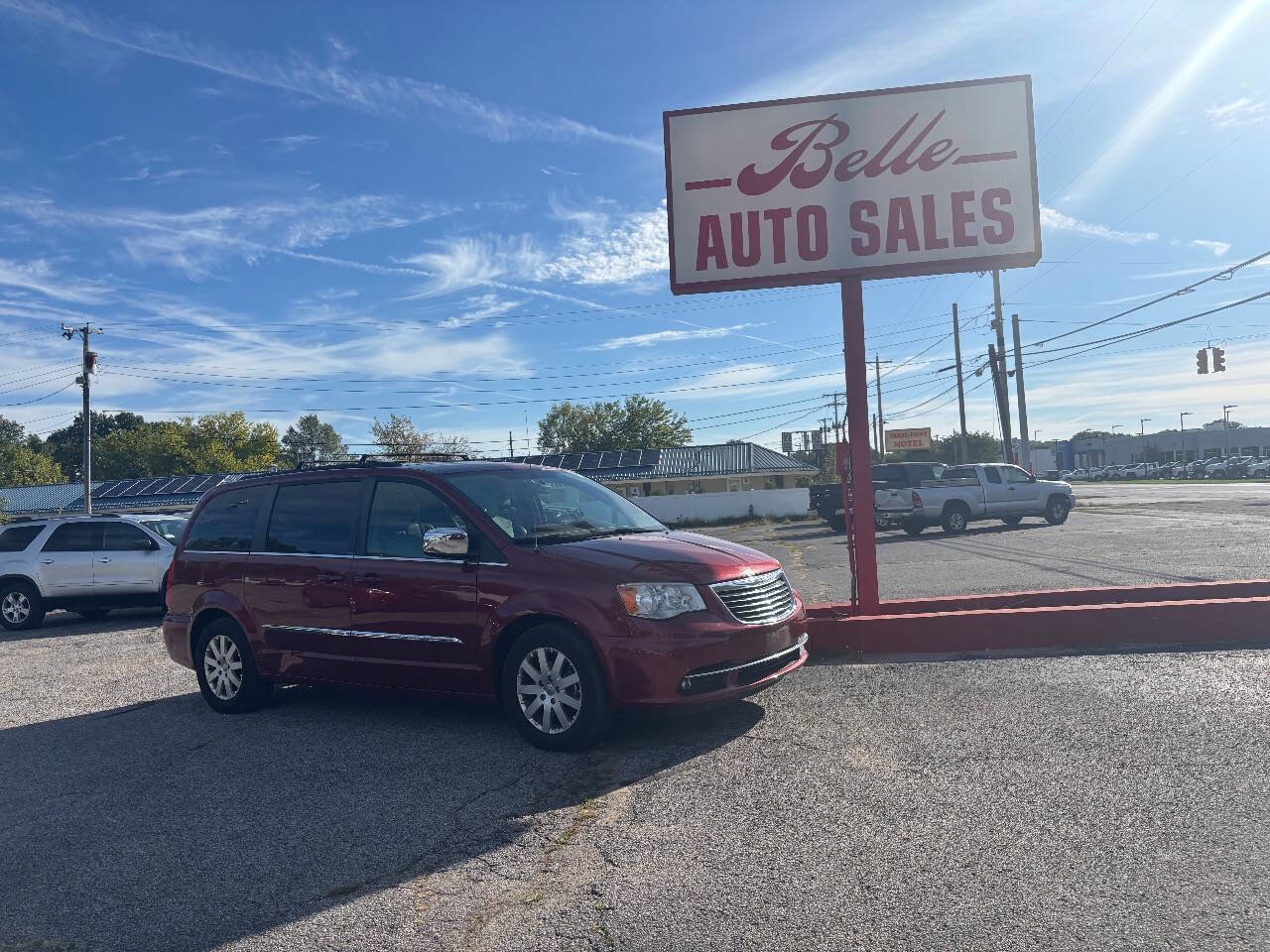 Used 2011 Chrysler Town & Country Touring-L w/ Entertainment Group #2