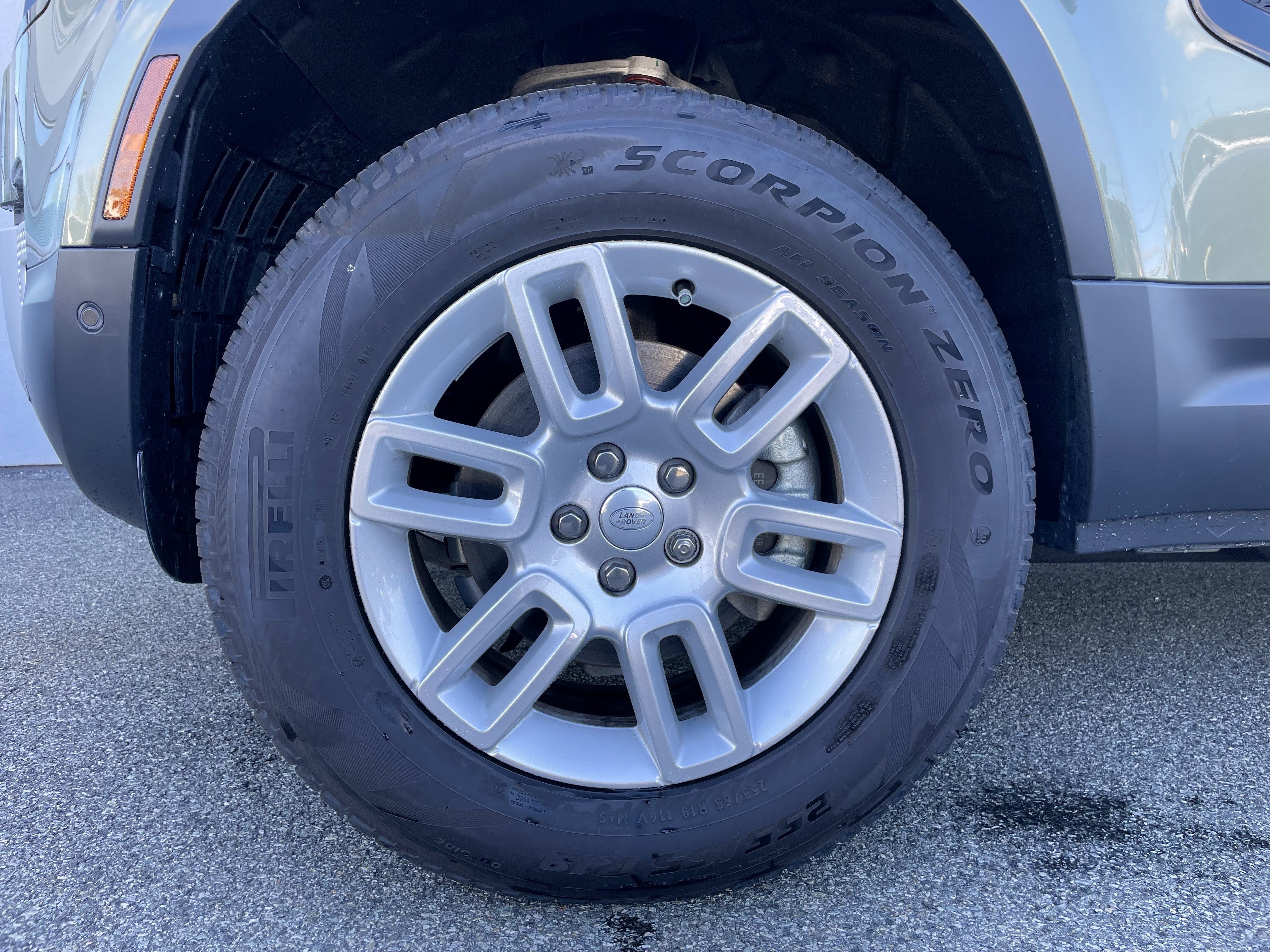 Certified 2024 Land Rover Defender 110 S image 9