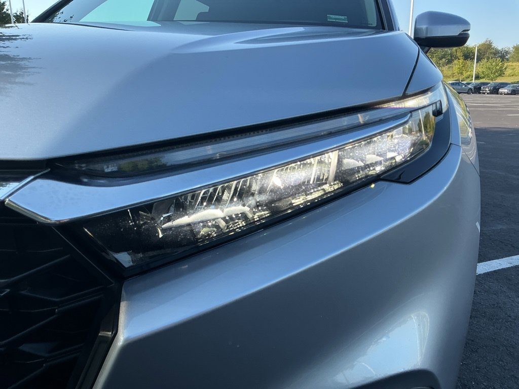 Used 2025 Honda CR-V LX image 16