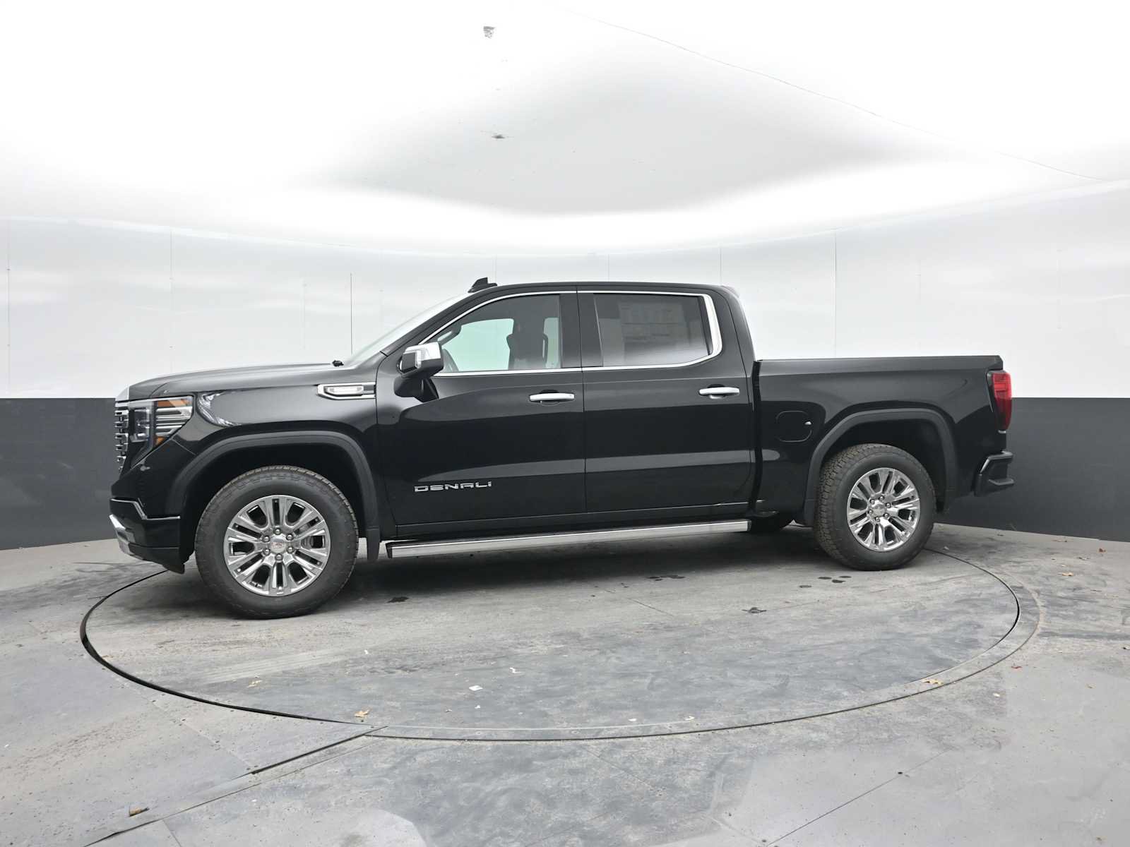 New 2026 GMC Sierra 1500 Denali AWD/4WD image 4