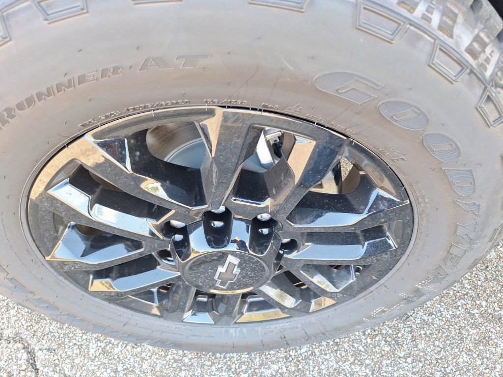 New 2026 Chevrolet Silverado 2500 Custom w/ Custom Value Package image 6