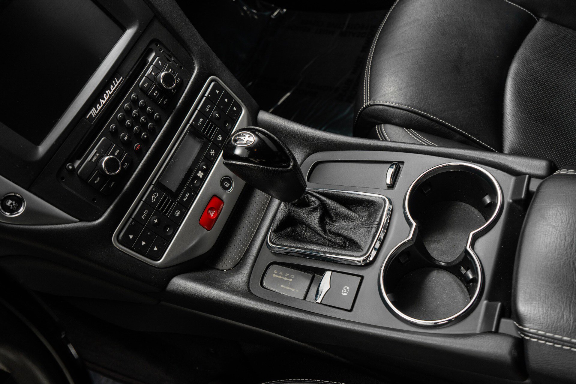 Used 2012 Maserati GranTurismo S image 28