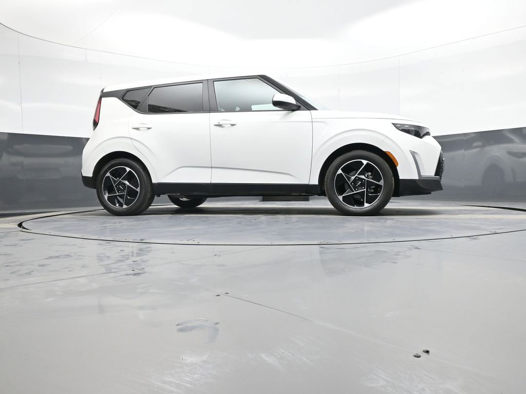 Certified 2023 Kia Soul EX image 29