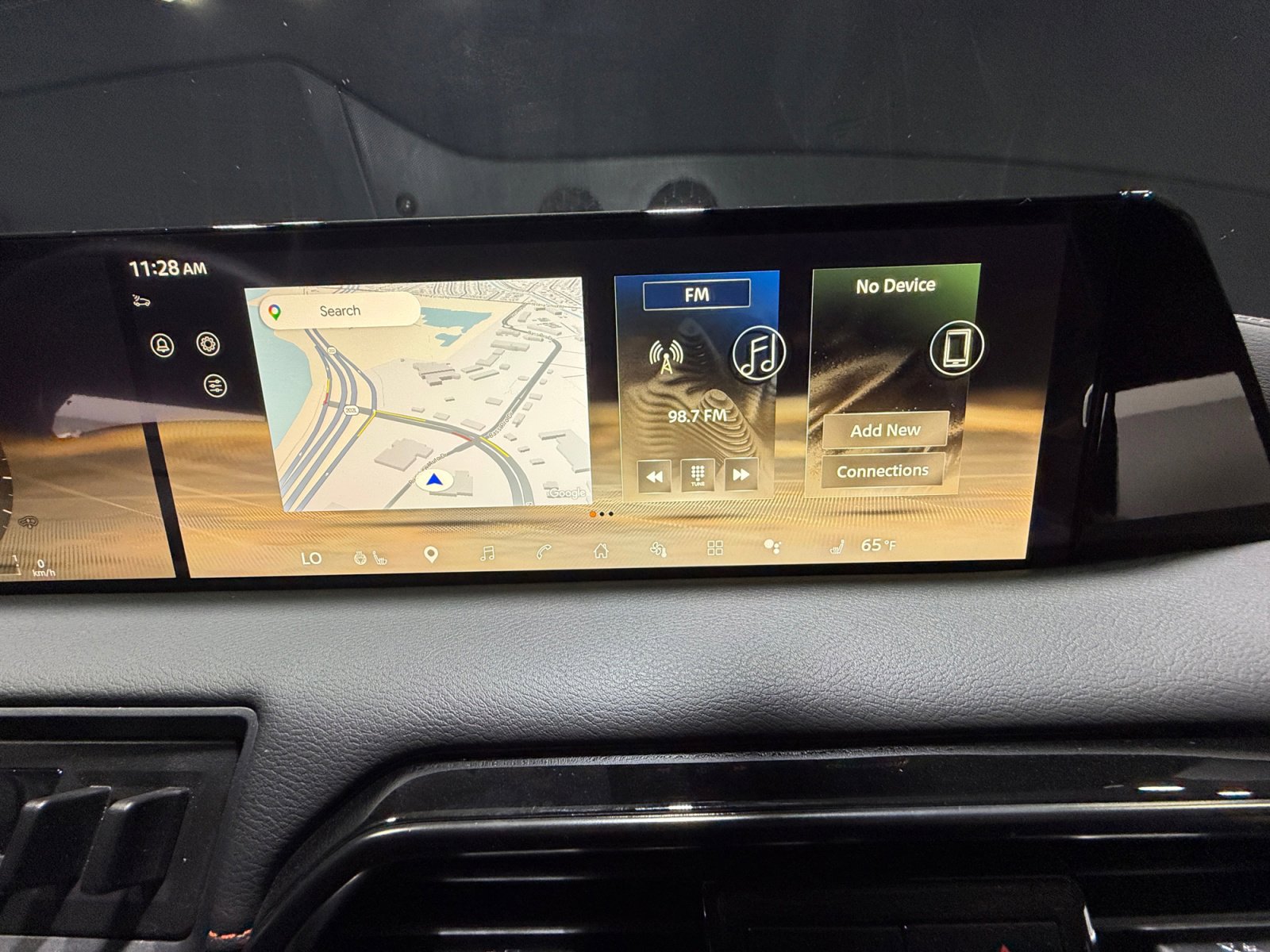 Certified 2025 Nissan Armada PRO-4X image 28