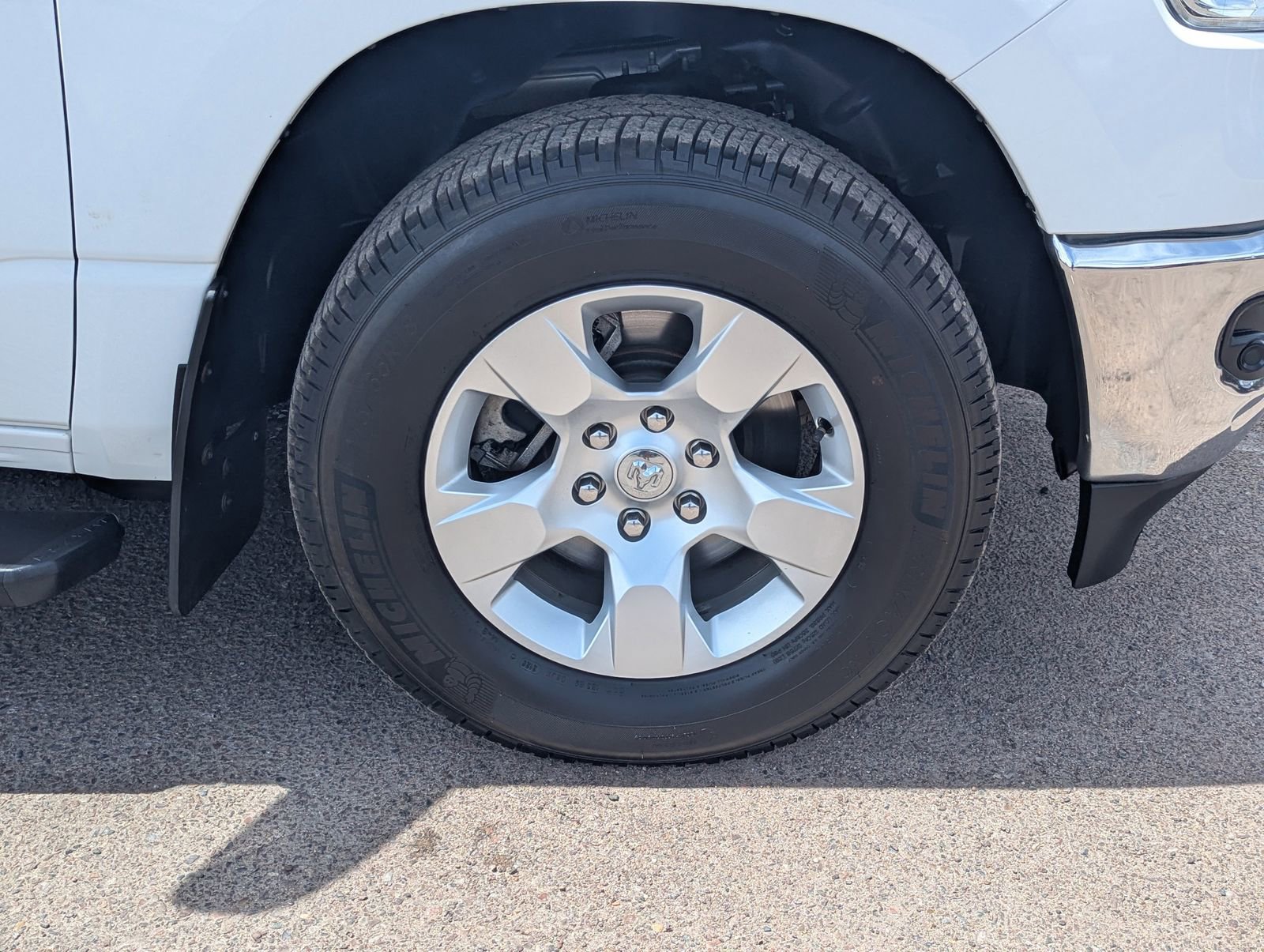 Used 2023 RAM 1500 Big Horn AWD/4WD image 9