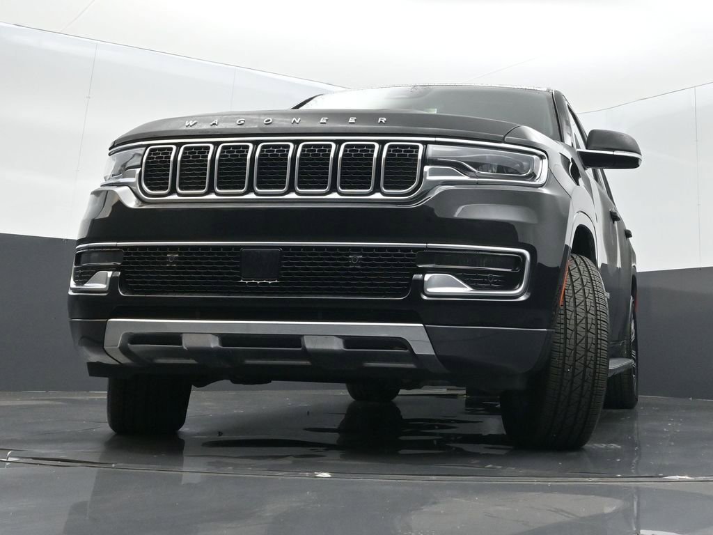 Used 2022 Jeep Wagoneer Series III w/ Flexible Seating Group image 34