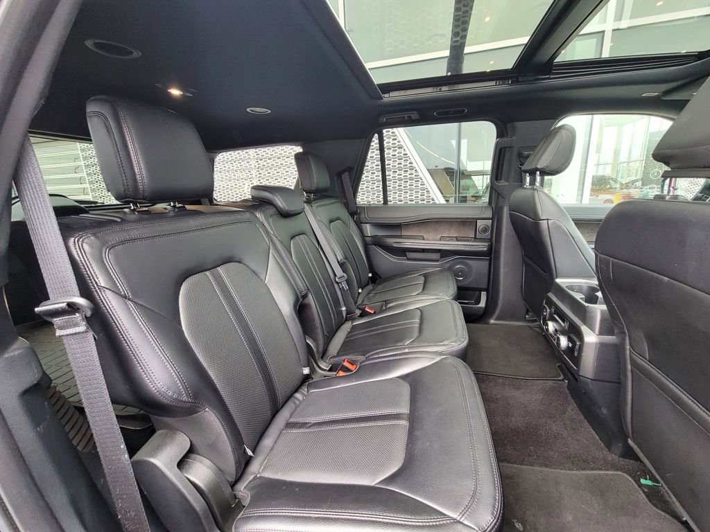 Used 2021 Ford Expedition Limited image 14