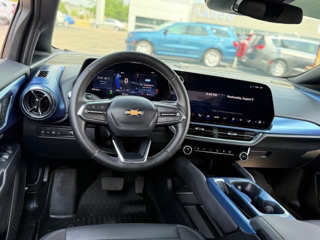 Used 2025 Chevrolet Equinox EV LT FWD image 7