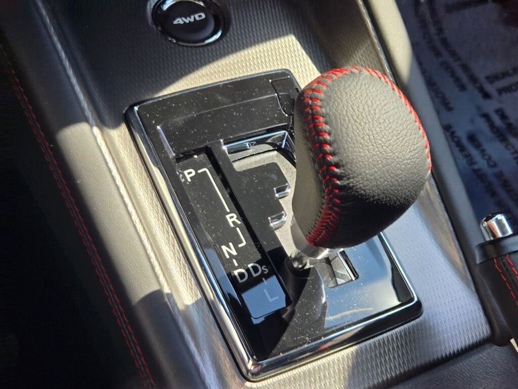 Used 2026 Mitsubishi Outlander Sport LE AWD/4WD image 21