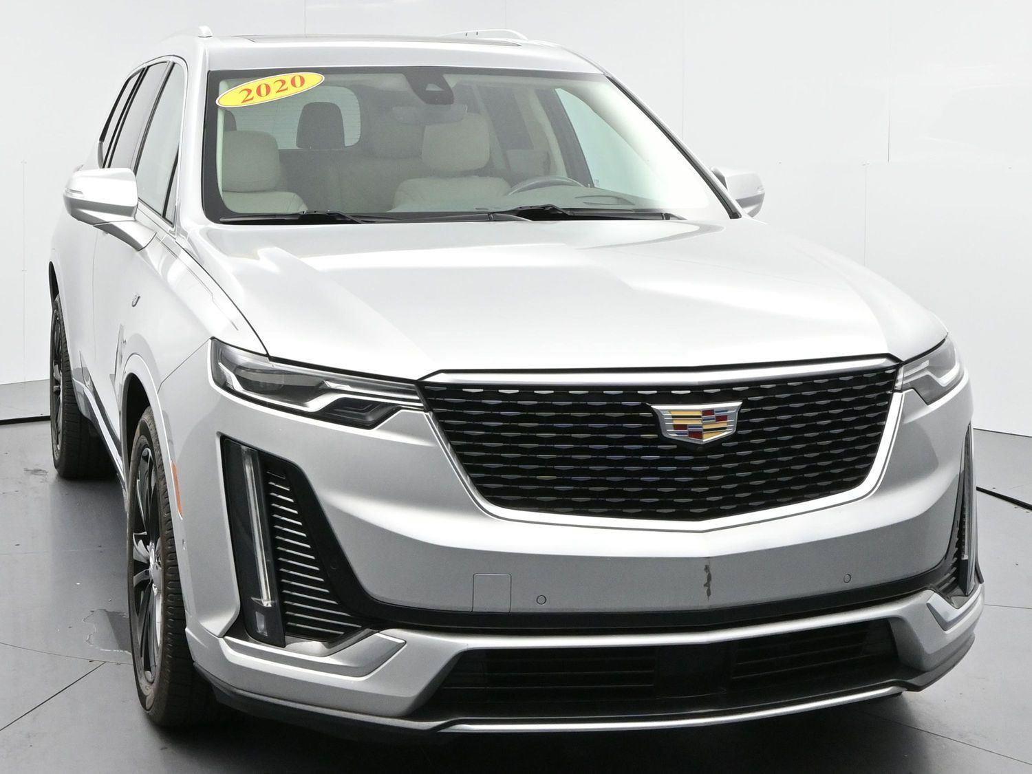 Used 2020 Cadillac XT6 Premium Luxury AWD/4WD image 2