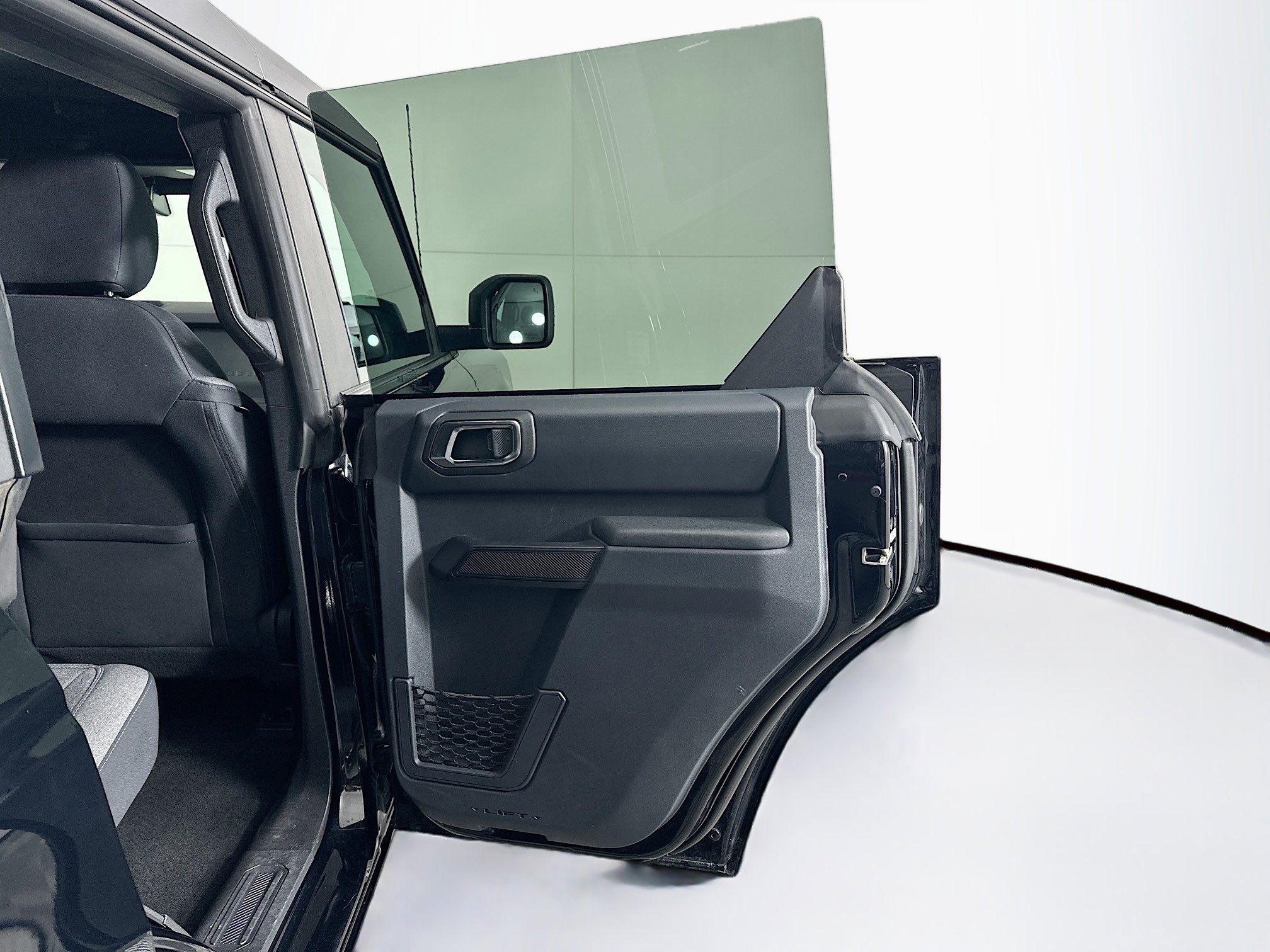 Used 2025 Ford Bronco Big Bend image 32