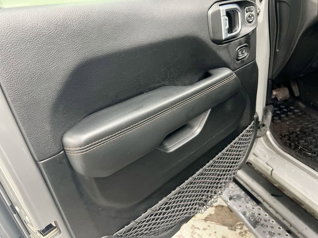 Used 2021 Jeep Wrangler Unlimited Rubicon w/ Trailer Tow Package image 21