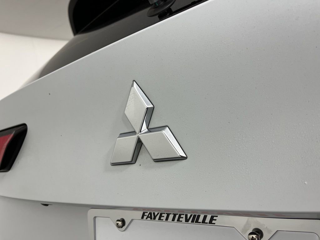 Used 2024 Mitsubishi Outlander SEL image 14