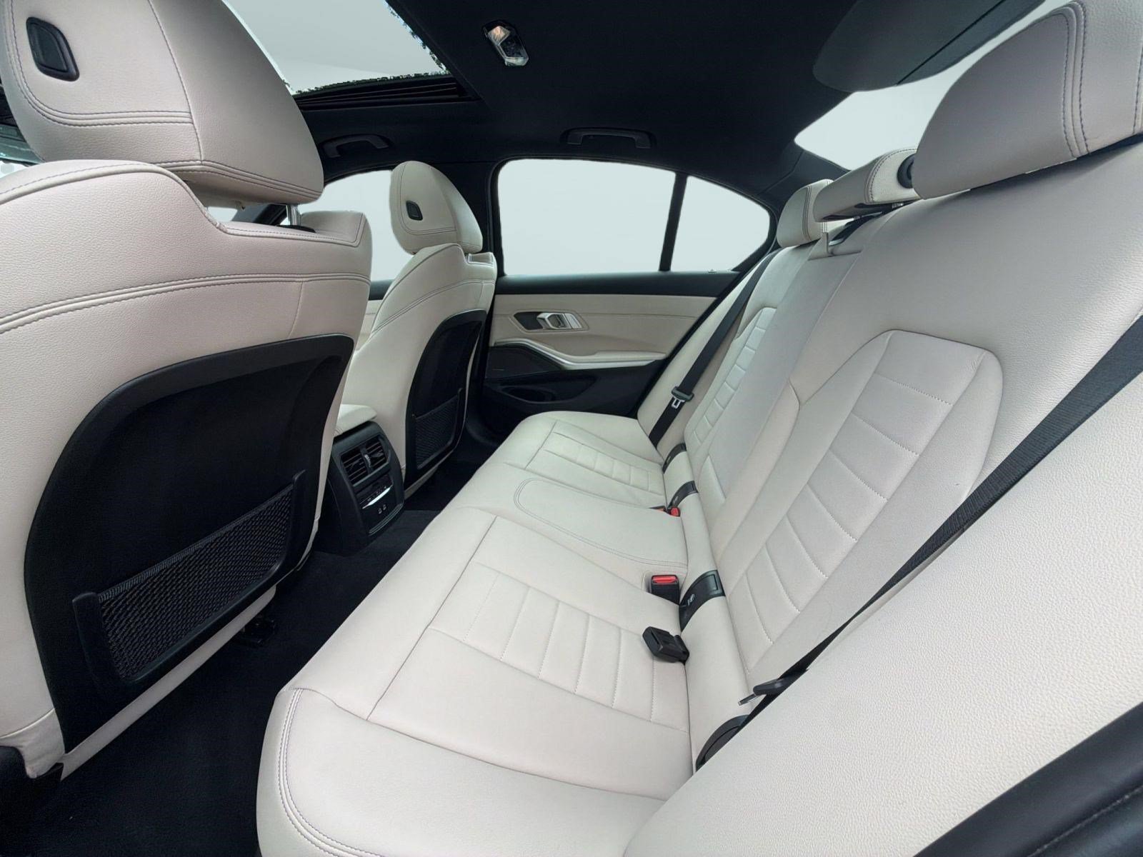 Used 2023 BMW M340i RWD image 21