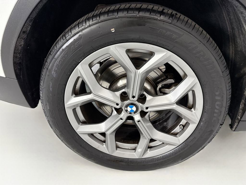 Certified 2024 BMW X3 sDrive30i w/ Premium Package RWD image 32