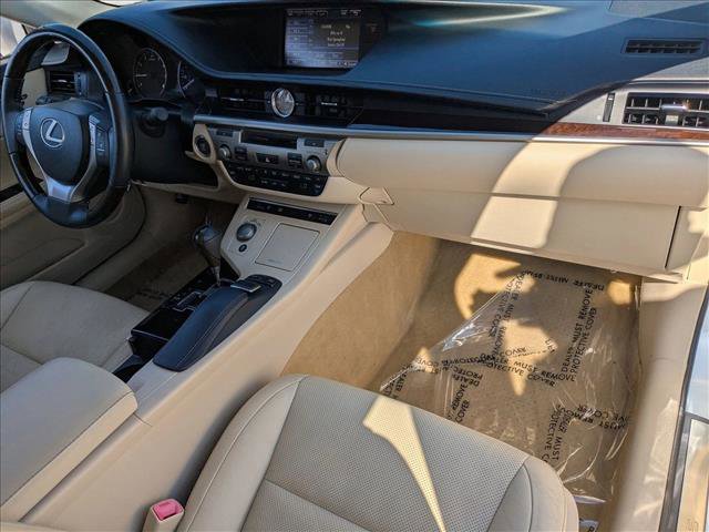 Used 2014 Lexus ES 350 w/ Luxury Package image 21