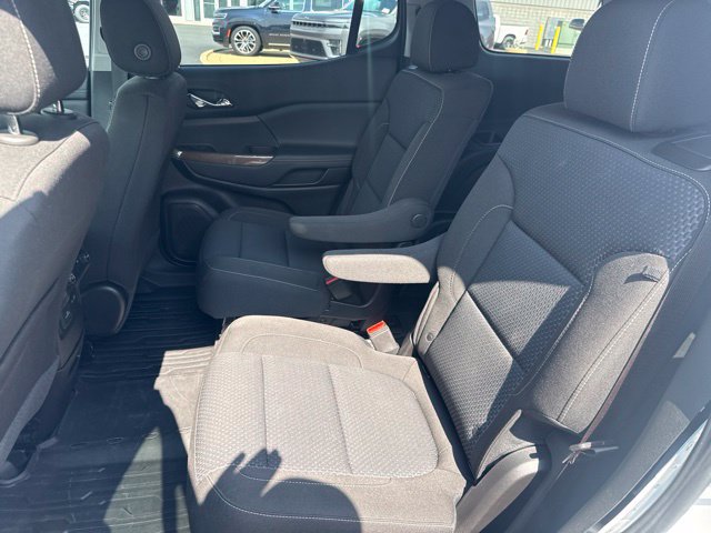 Used 2023 GMC Acadia SLE w/ Driver Convenience Package FWD image 31
