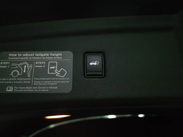 Used 2019 INFINITI QX50 Luxe w/ Navigation Package image 38