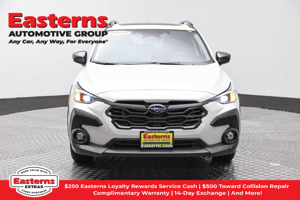 Used 2025 Subaru Crosstrek 2.5i Premium AWD/4WD image 3