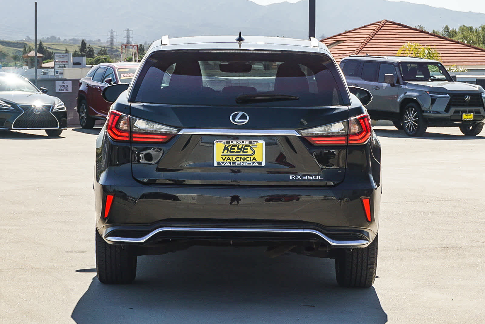 Used 2018 Lexus RX 350L FWD image 2