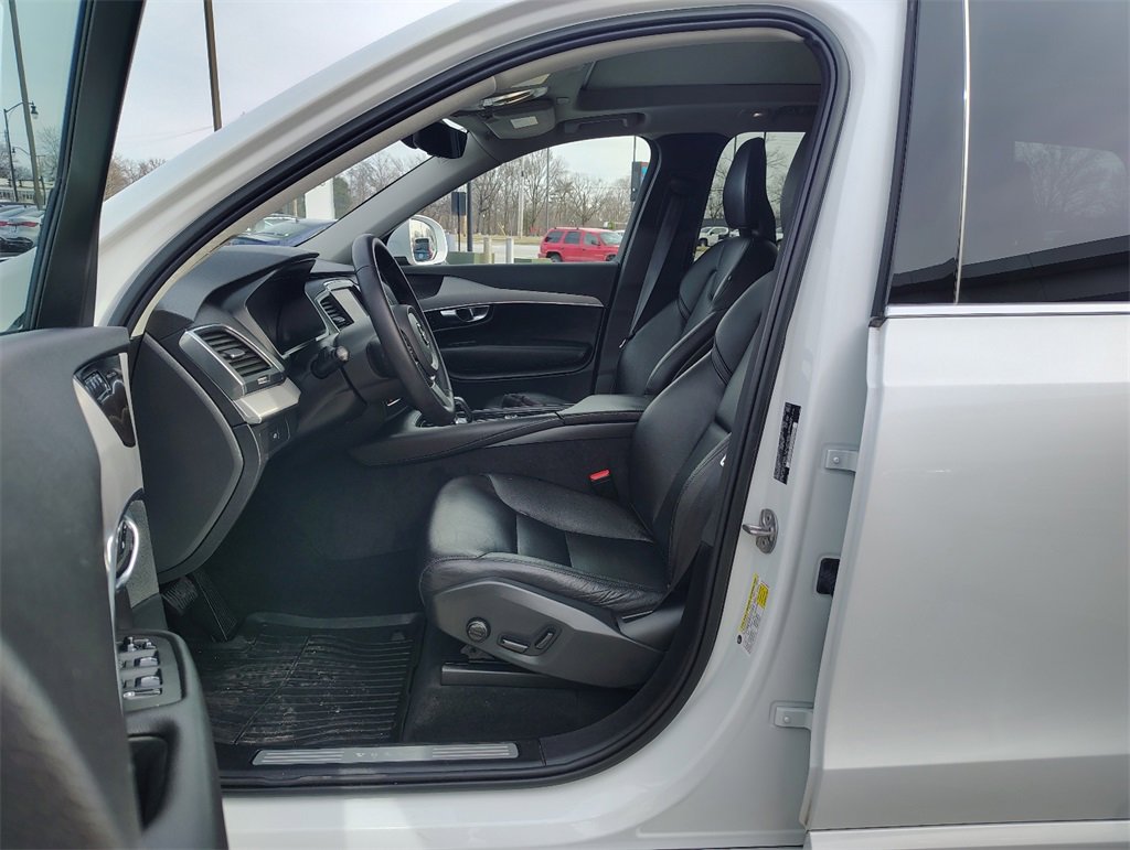 Certified 2023 Volvo XC90 B5 Core w/ Protection Package Premier image 7
