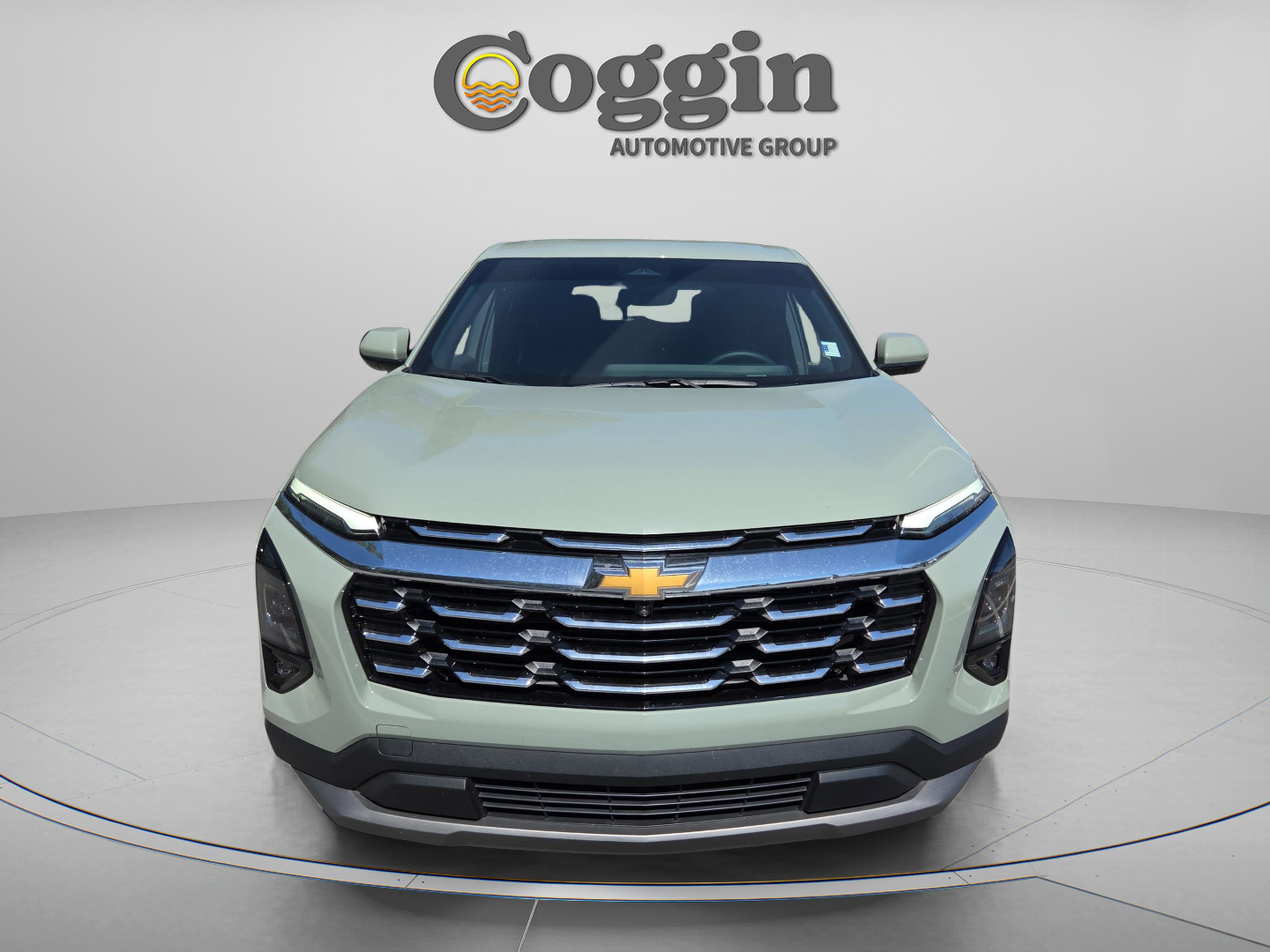 Used 2026 Chevrolet Equinox LT w/ Safety and Technology Package image 8