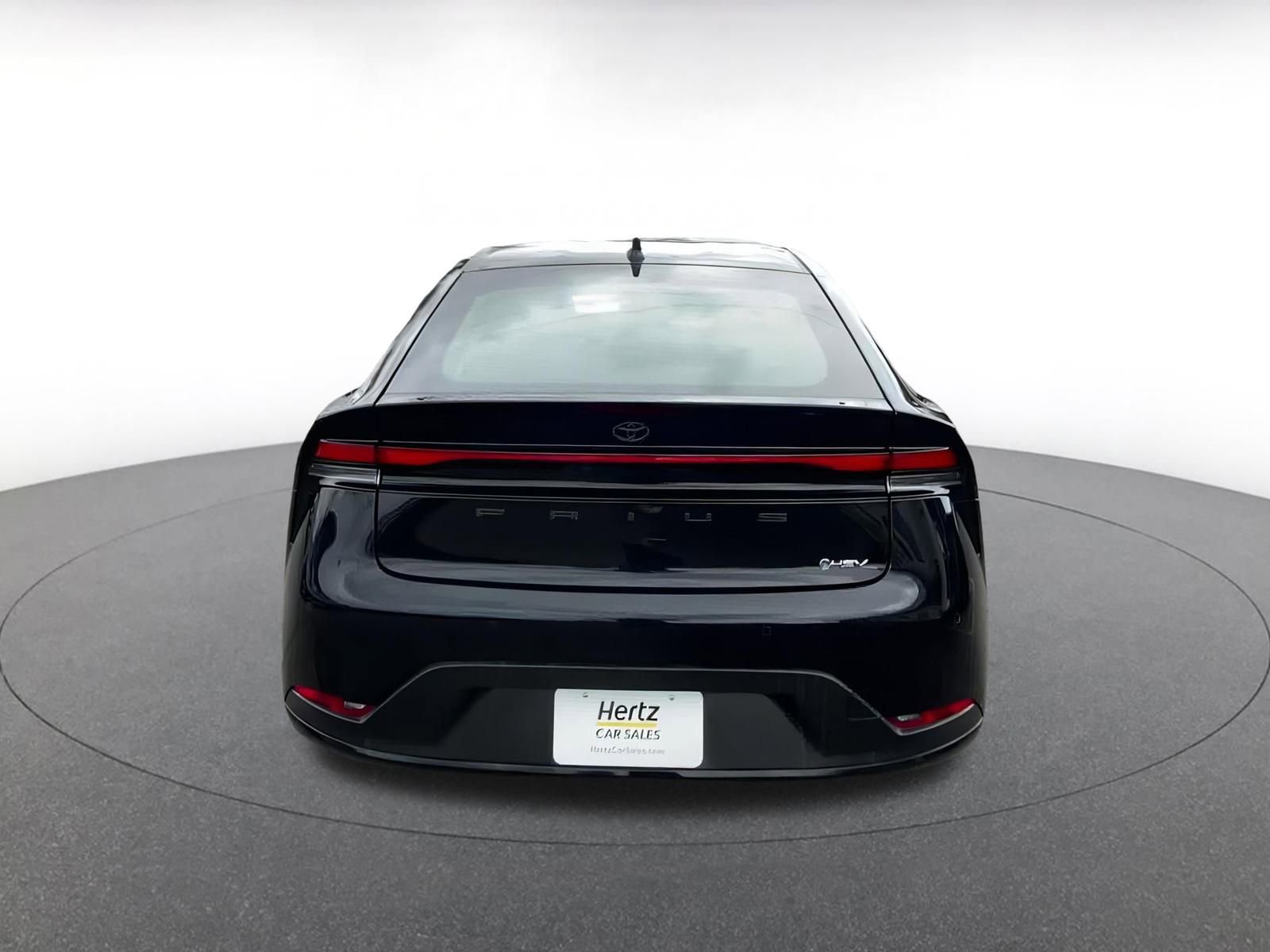 Used 2025 Toyota Prius LE image 12