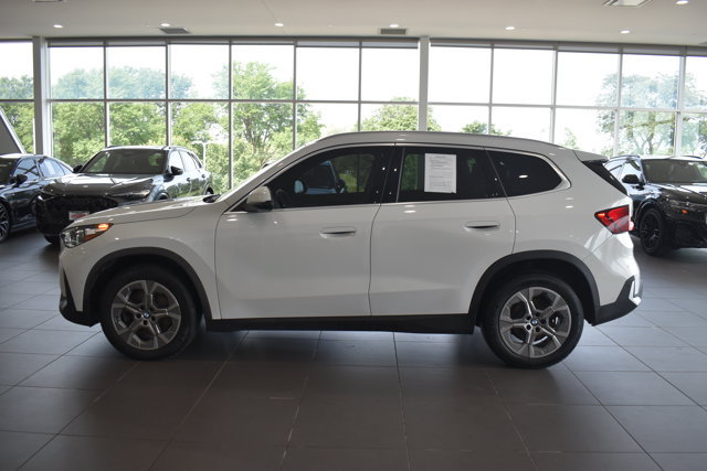 Used 2023 BMW X1 xDrive28i AWD/4WD image 4