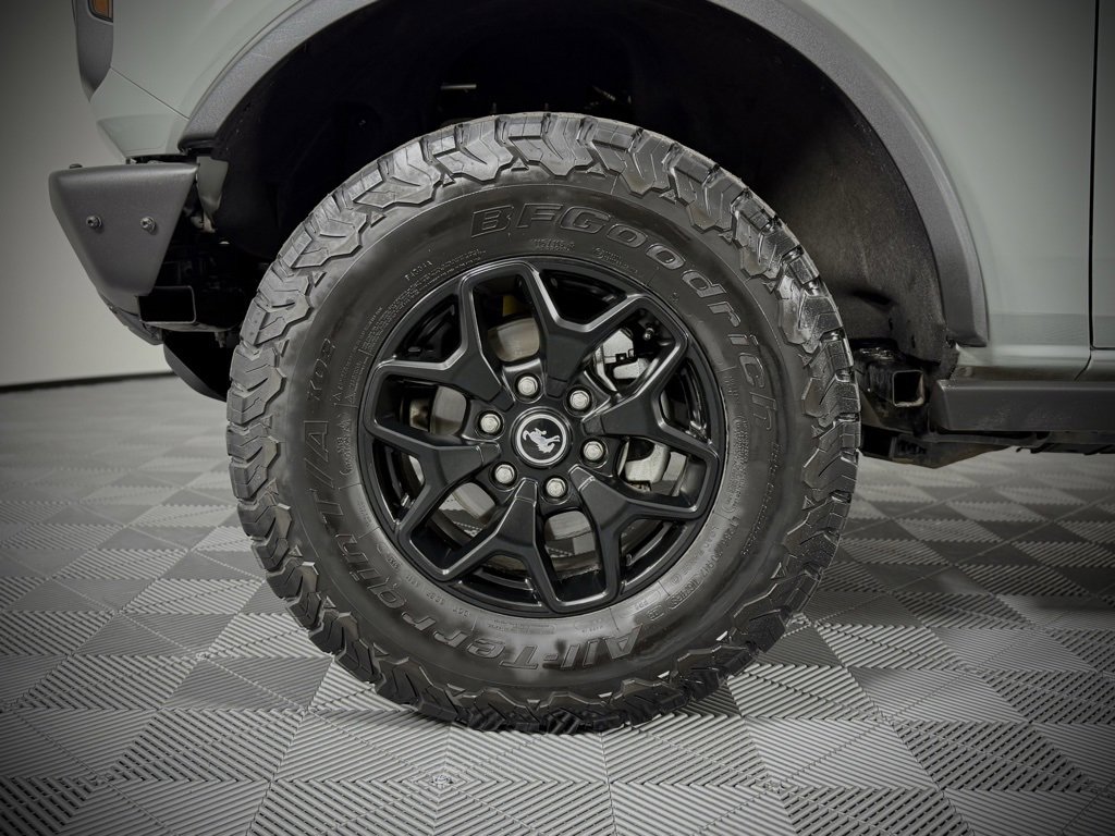 Used 2021 Ford Bronco Badlands image 13