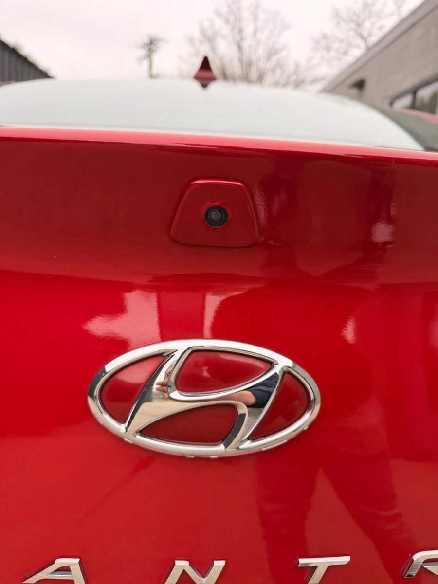 Used 2020 Hyundai Elantra SEL FWD image 6