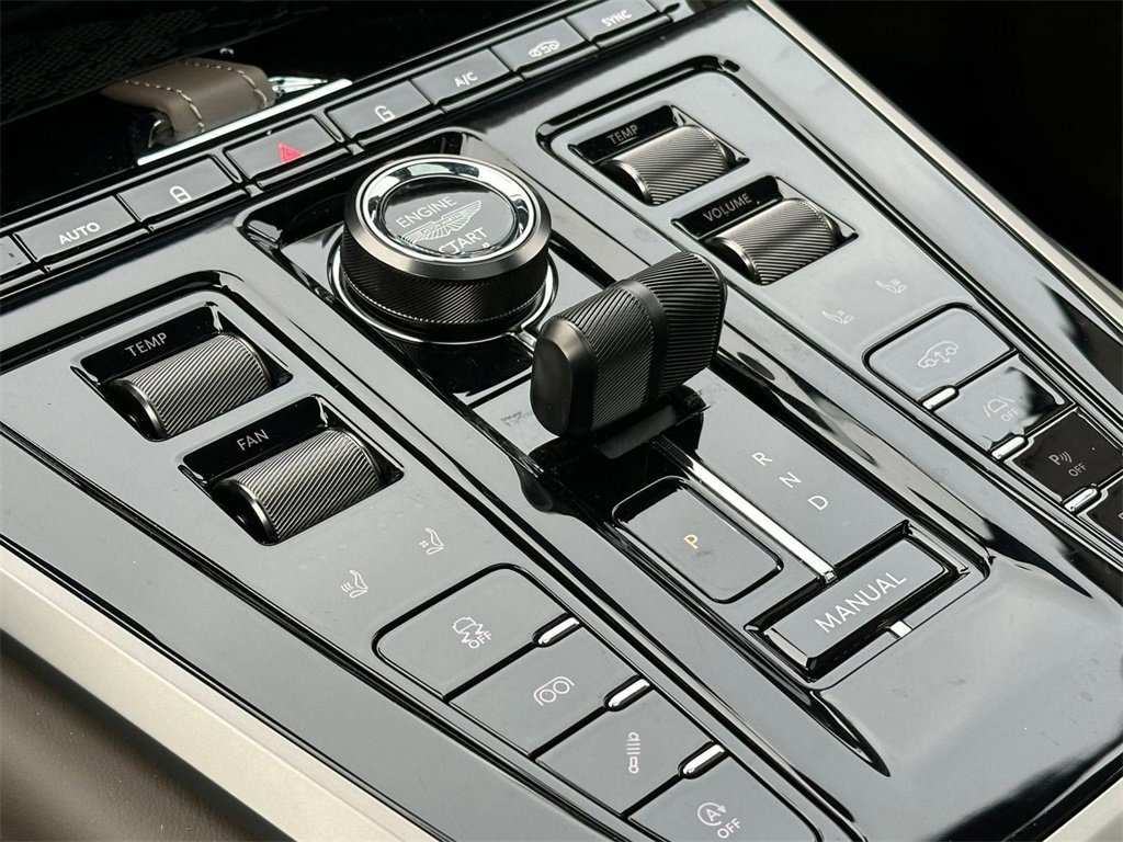 New 2026 Aston Martin DBX 707 image 20