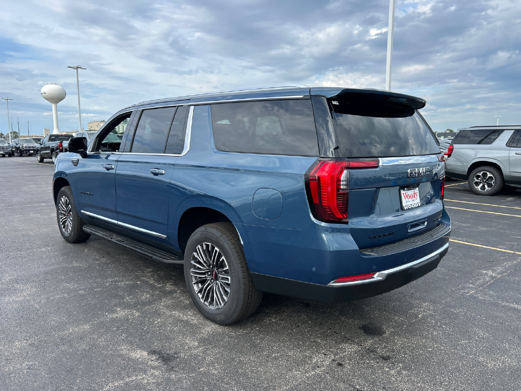 New 2026 GMC Yukon XL Elevation AWD/4WD image 7