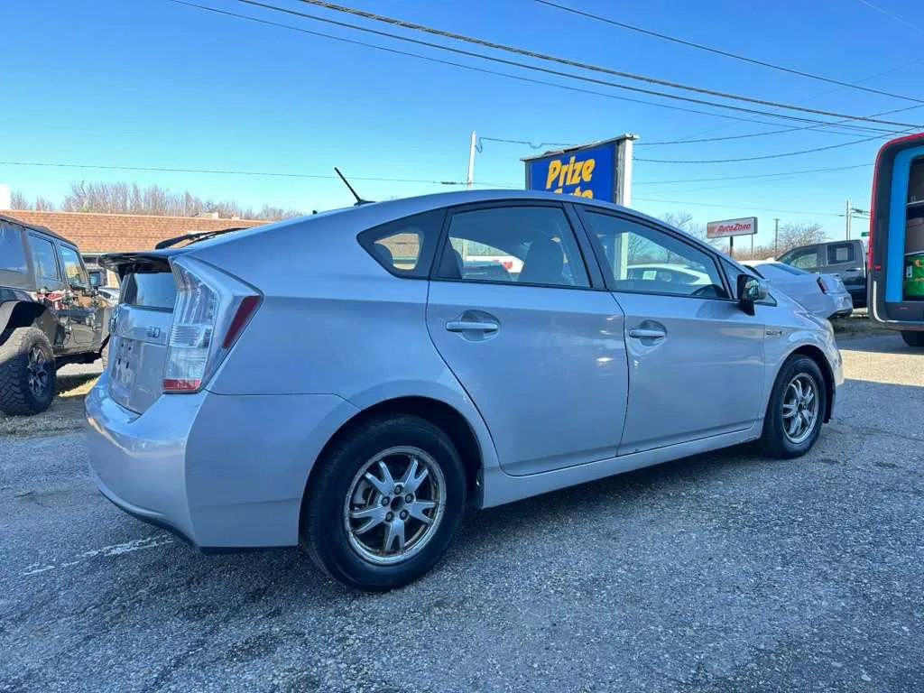 Used 2010 Toyota Prius Five image 5