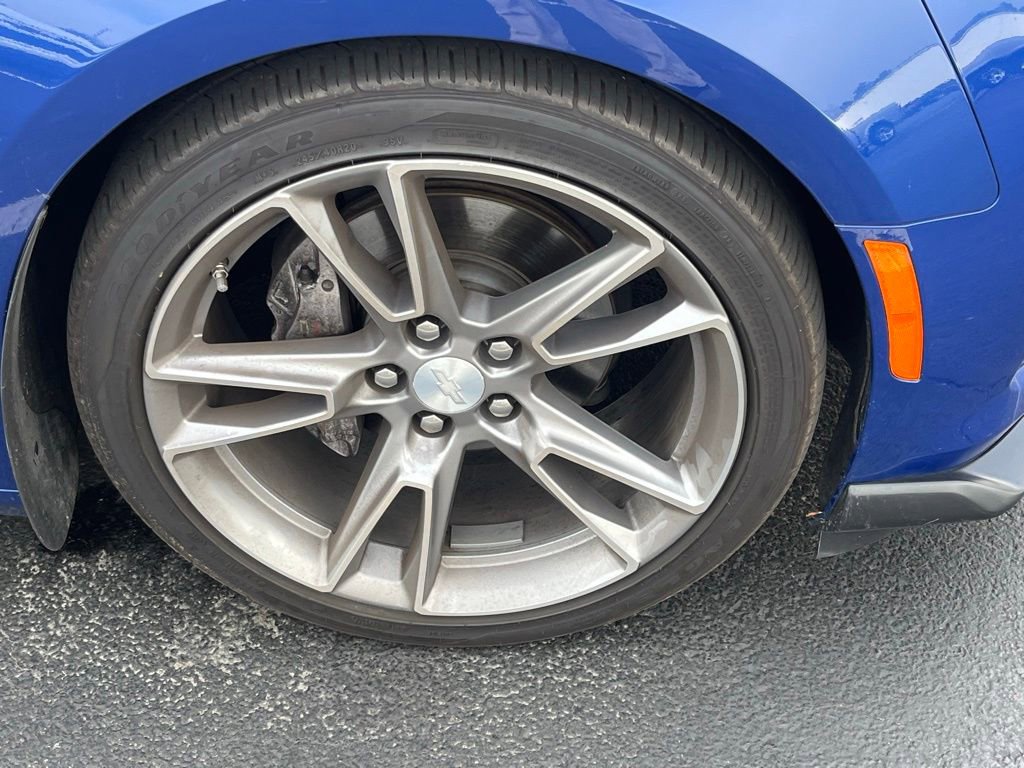 Used 2020 Chevrolet Camaro LT image 4