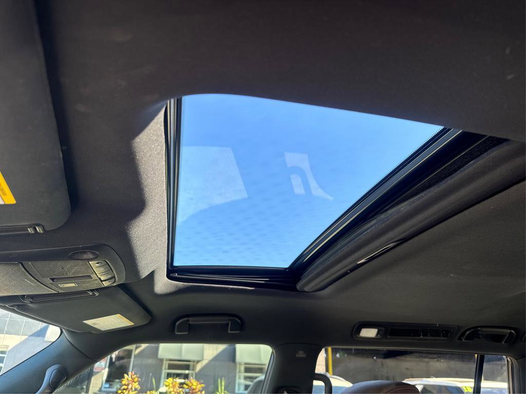 Used 2020 Nissan Armada Platinum w/ Platinum Reserve Package image 19