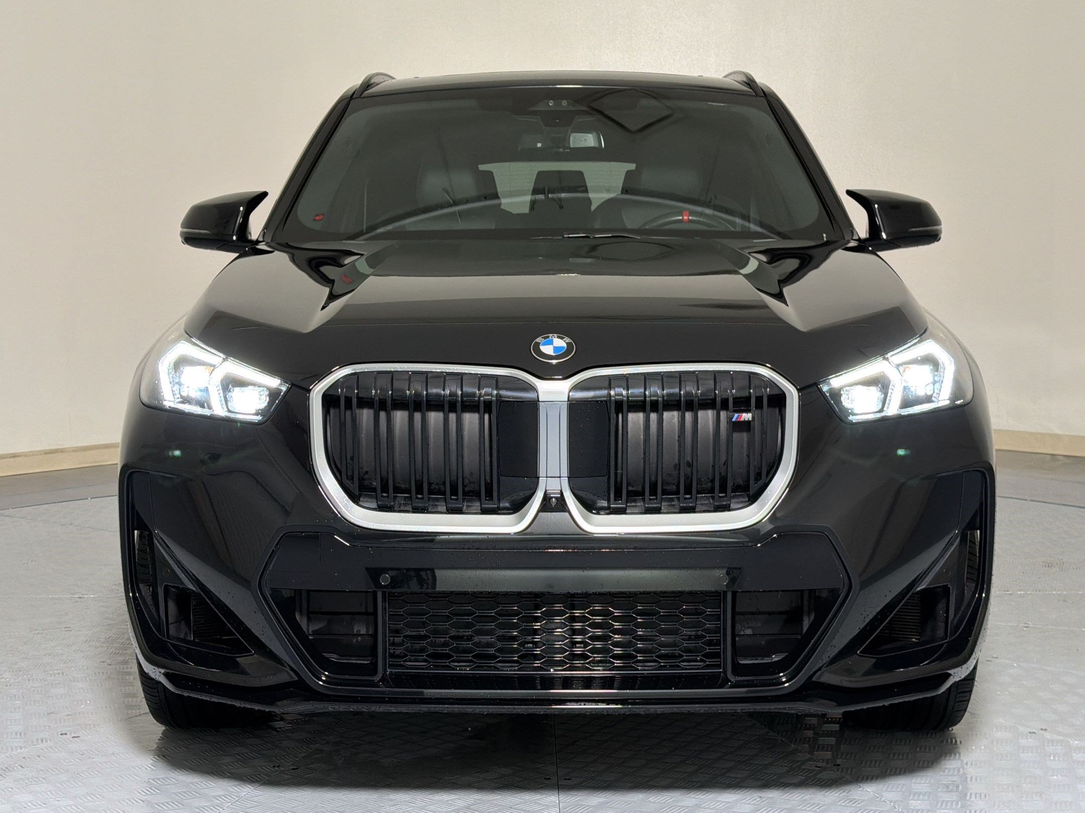 Used 2025 BMW X1 M35i AWD/4WD image 6