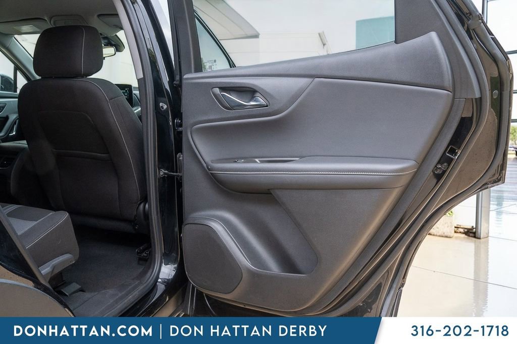 Used 2025 Chevrolet Blazer LT FWD image 23