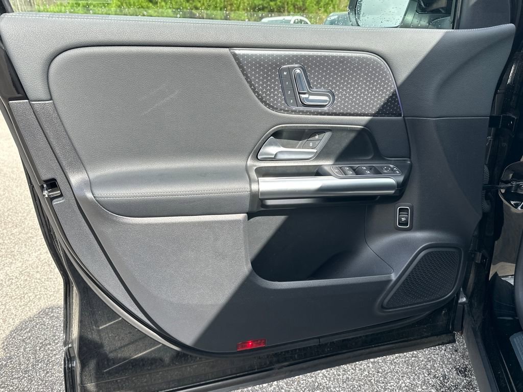 Certified 2025 Mercedes-Benz GLA 250 image 26