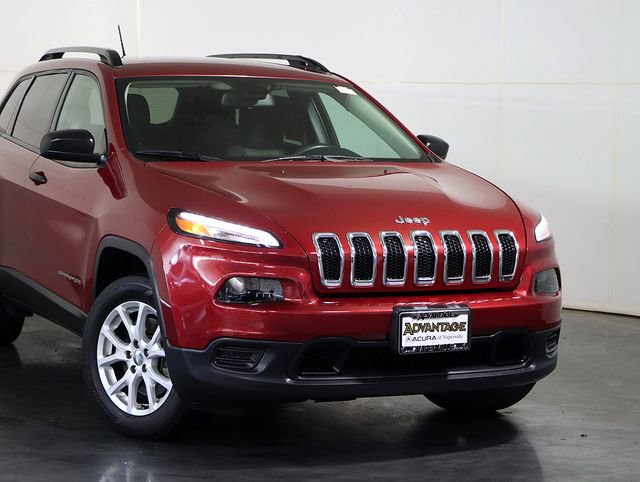 Used 2017 Jeep Cherokee Sport image 6
