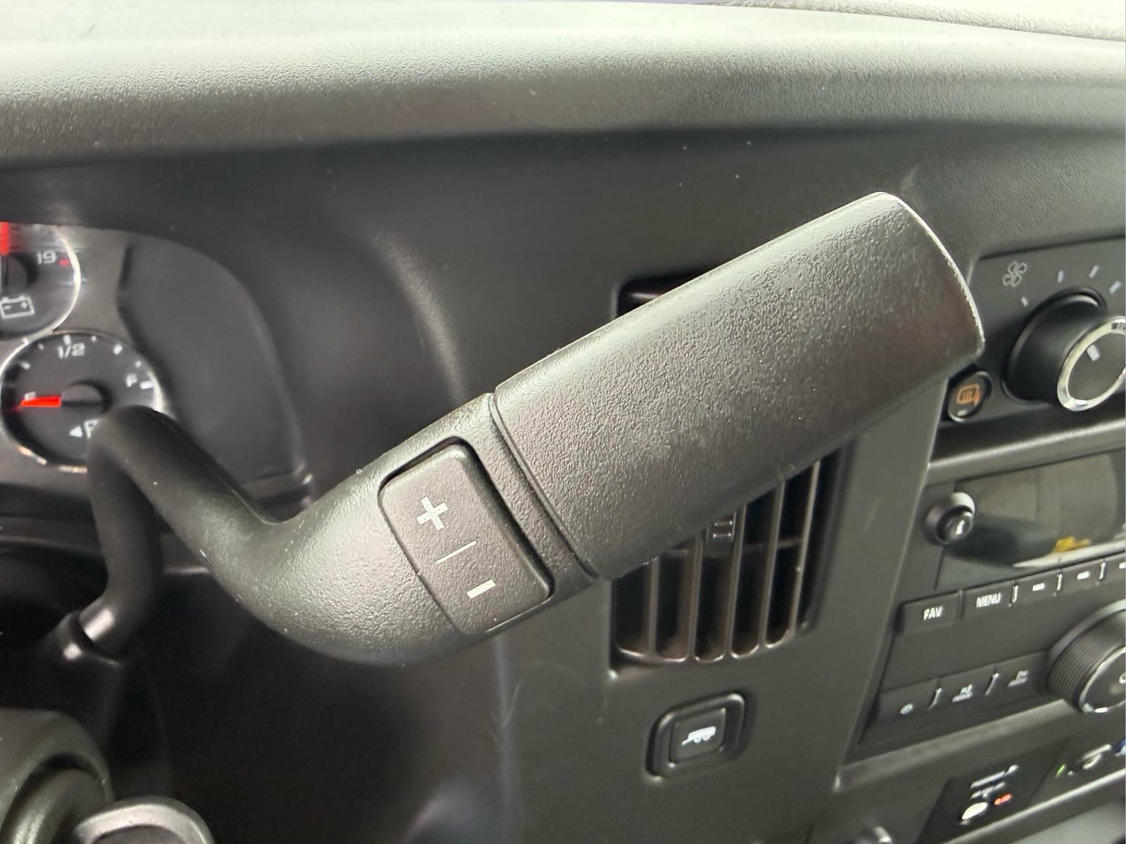 Used 2021 Chevrolet Express 3500 w/ Driver Convenience Package RWD image 32