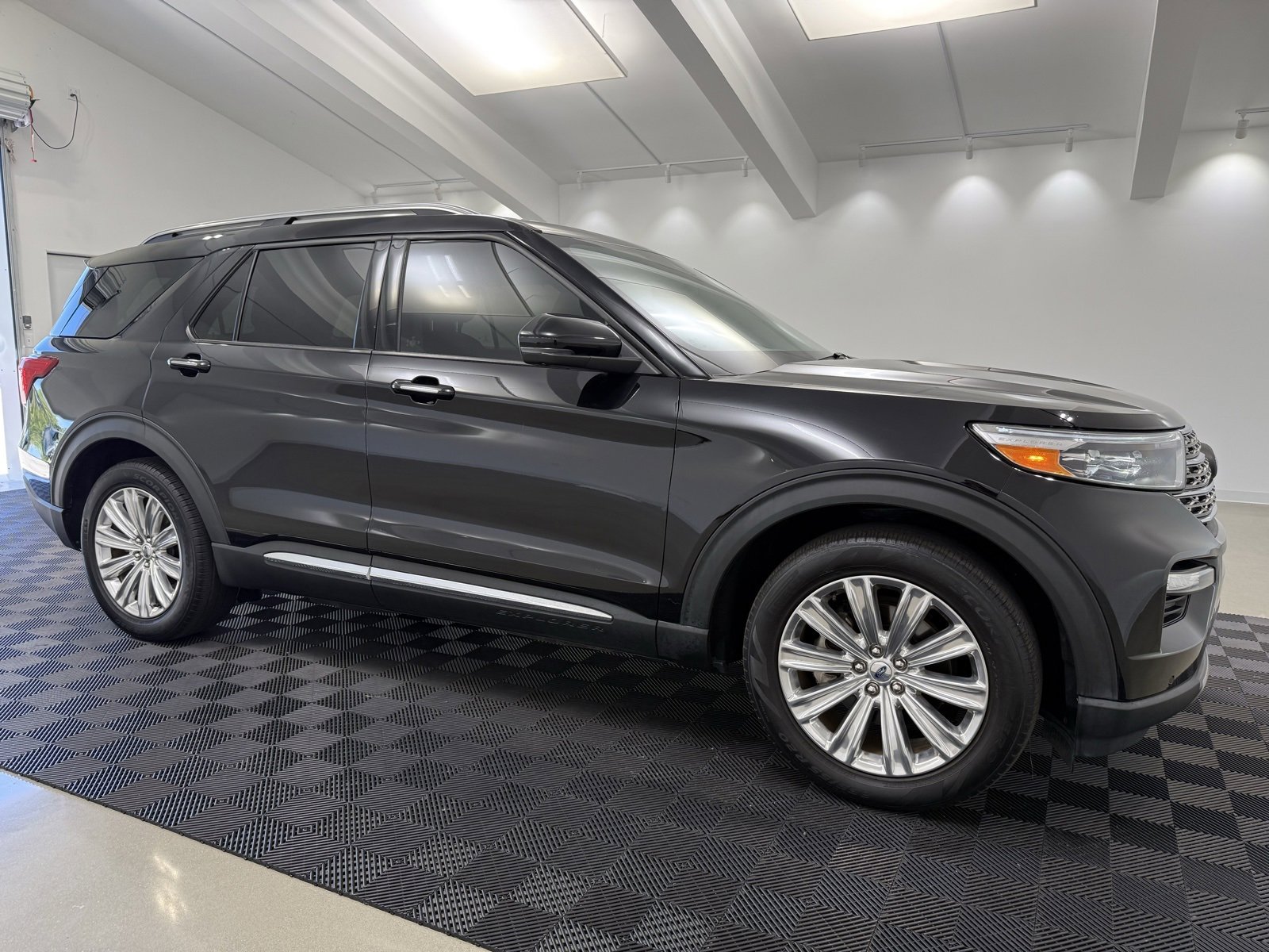 Used 2022 Ford Explorer Limited w/ Equipment Group 301A