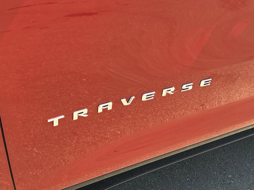 Used 2026 Chevrolet Traverse High Country FWD image 32
