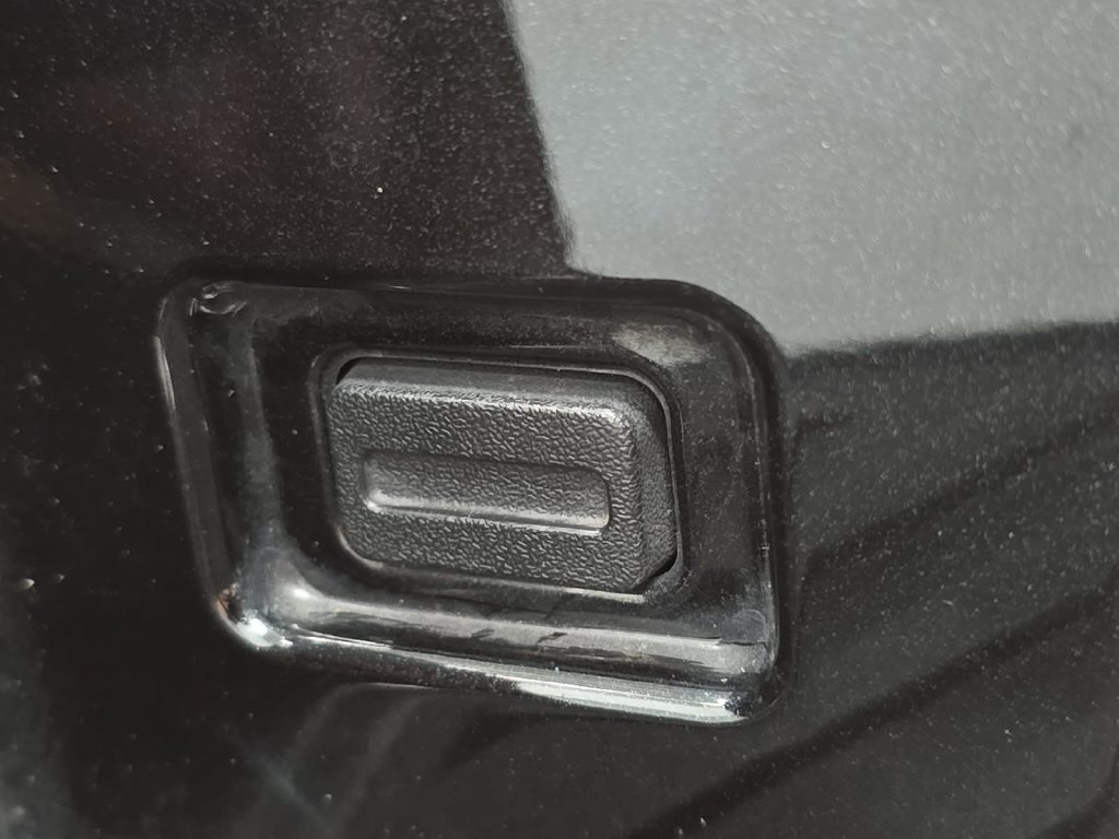Used 2024 GMC Hummer EV 2X AWD/4WD image 28
