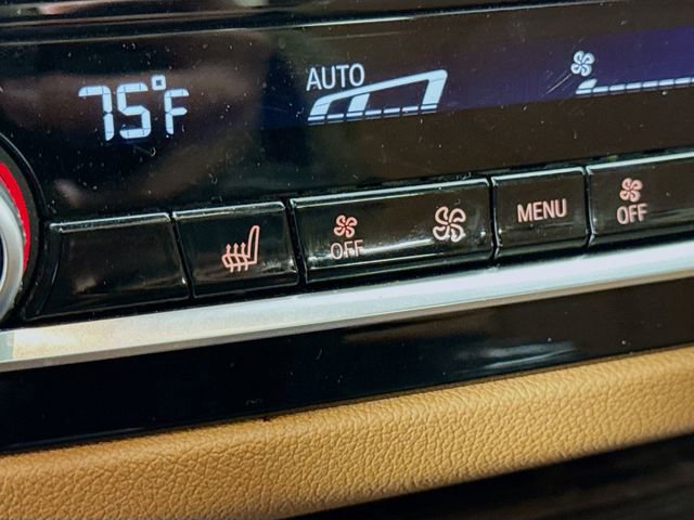 Used 2023 BMW 530e xDrive w/ Premium Package image 21