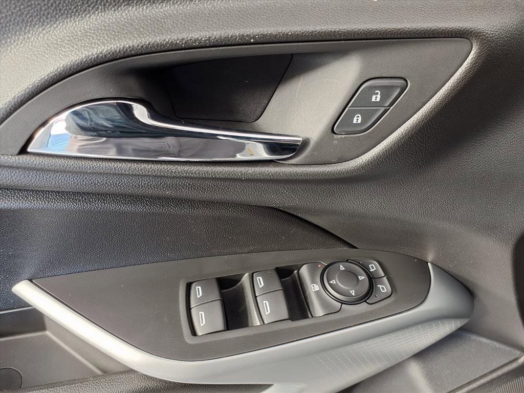 Used 2024 Chevrolet Trax RS w/ Driver Confidence Package image 20